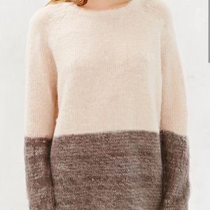 Kimchi Blue Urban Outfitters Mohair Sweater. Size Women’s XS. Cream/Grey.